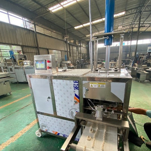 Fabricant de beignet chinois formant la machine de découpe entonnoir gâteau friteuse alimentaire pâte frite fabricant de torsion faisant la machine - Product Image 6