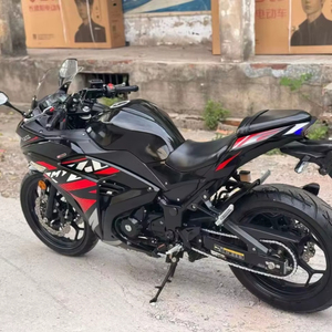 <span class=keywords><strong>Moto</strong></span> sportive <span class=keywords><strong>Kawasaki</strong></span> <span class=keywords><strong>Ninja</strong></span> V6 Style 250cc, idéale pour les débutants, parfaite pour les trajets en ville - Product Image 6