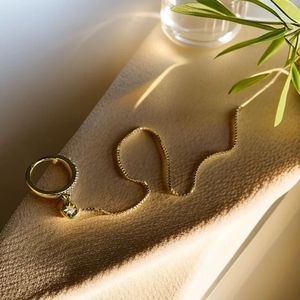 Pendientes de Aro Xinfly de Lujo en Oro Amarillo de 18K con Diamantes Naturales, Joyería Elegante y Moderna para Damas - Product Image 4