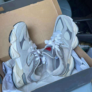 Nuove <span class=keywords><strong>Scarpe</strong></span> Sportive 9060 di Alta Qualità, <span class=keywords><strong>Scarpe</strong></span> <span class=keywords><strong>da</strong></span> Corsa alla Moda per Donne, <span class=keywords><strong>Scarpe</strong></span> Casual <span class=keywords><strong>da</strong></span> <span class=keywords><strong>Tennis</strong></span> per Uomini - Product Image 1