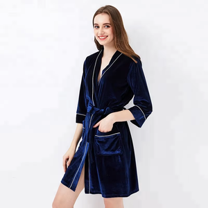 <span class=keywords><strong>Accappatoio</strong></span> da Donna in Velluto Ultra-Morbido, Stile Romantico e Traspirante, con Vita Elastica, ODM, in Vendita - Product Image 4