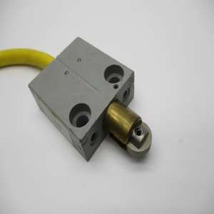 Controlador de programación PLC de automatización industrial de almacén listo Original, 125/250VAC 5A, nuevo,/250VAC - Product Image 1