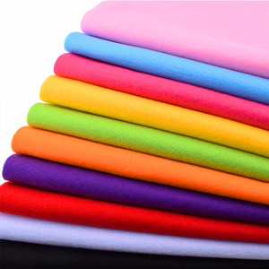 <span class=keywords><strong>Foglio</strong></span> di Tessuto <span class=keywords><strong>in</strong></span> Feltro di Lana Non Tessuto Riciclato <span class=keywords><strong>in</strong></span> Poliestere Morbido Multicolore su Misura per Regali Fai-da-Te e Confezioni Regalo per Bambini - Product Image 2