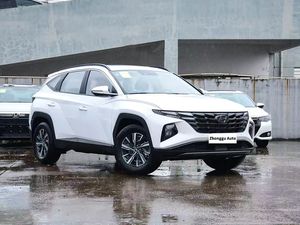 Hyundais Tucson Coche de gasolina más vendido Hyundais Tucson <span class=keywords><strong>L</strong></span> Coches usados 2.0L 150HP L4 Híbrido Compacto SUV Tucson <span class=keywords><strong>AMT</strong></span> de 6 velocidades - Product Image 3