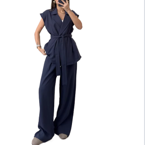 Costume décontracté uni pour femmes, sans manches, avec pantalon large et court - Product Image 1