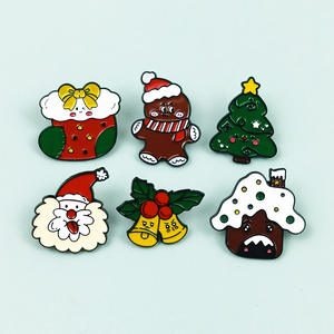 Broches en émail douces pour vêtements, thème Noël : Père Noël, chaussettes de Noël, sapin de Noël, homme en pain d'épices, cloche - Product Image 4