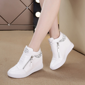2025 <span class=keywords><strong>Sneakers</strong></span> bianche alte da donna con plateau Casual tacchi alti illuminati con caratteristiche Slip-On estate nuovi tacchi alti altezza interna - Product Image 1