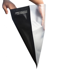 맞춤 인쇄 로고 블랙 지퍼 무광 지ップ락 매트 티셔츠 의류 럭셔리 포장 재활용 의류 포장 백 - Product Image 3