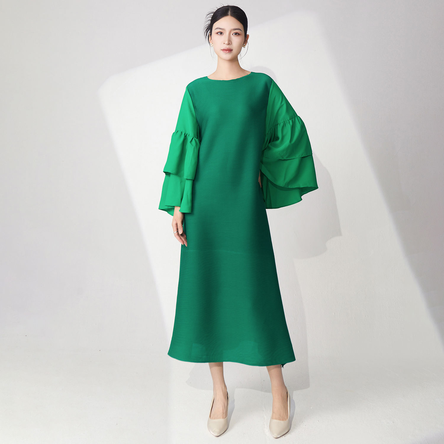 สีเขียวเข้ม