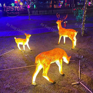 Décorations lumineuses en fibre de verre en forme de cerf de Noël pour les expositions extérieures et les paysages décoratifs - Product Image 5