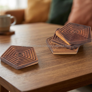 Sous-verres hexagonaux en bois sculpté, motif géométrique, écologiques, légers, durables, 100 mm, pour table, salle à manger, cuisine, ensemble de tapis à boissons - Product Image 1