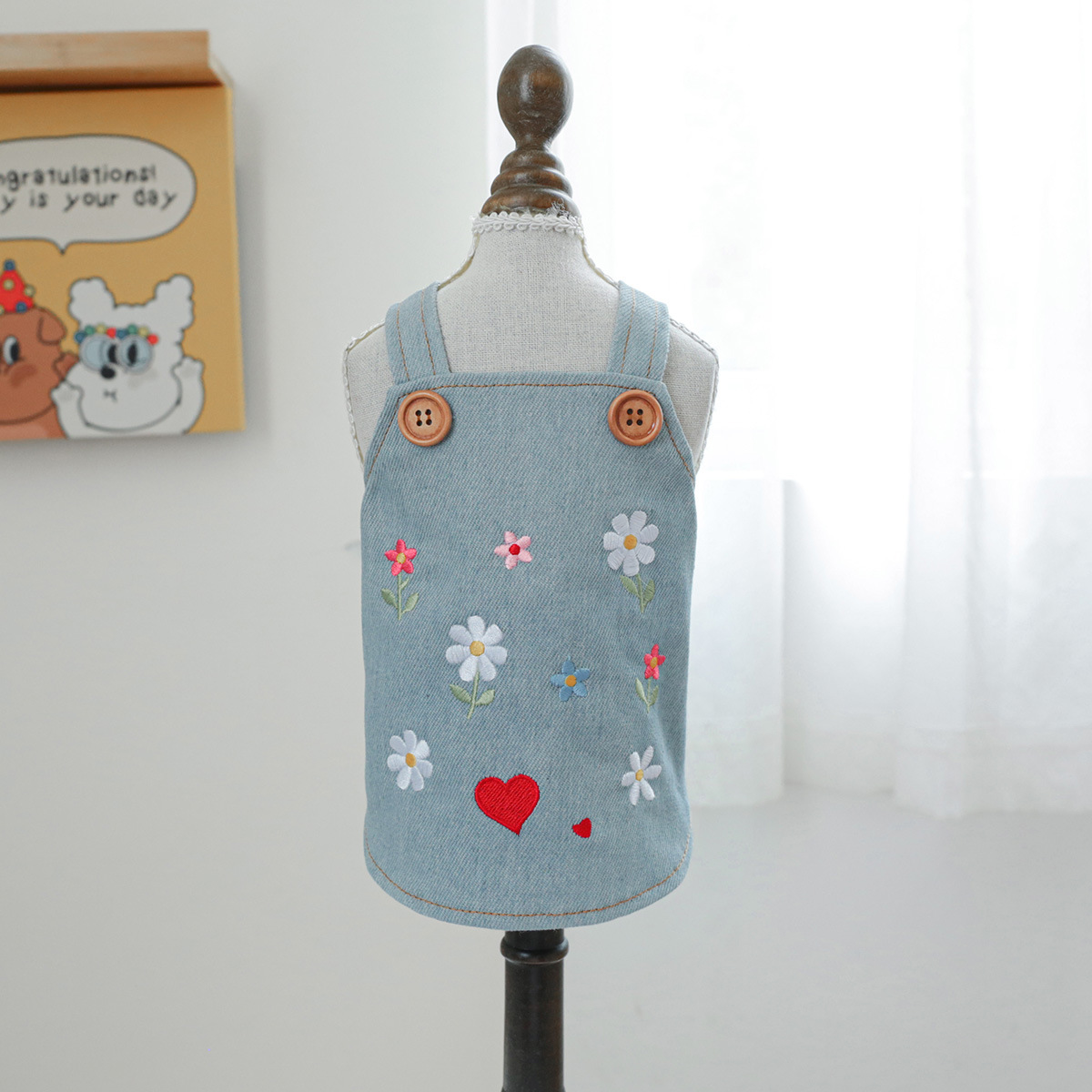 Vestito in denim a forma di fiore