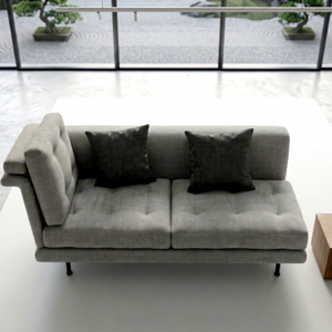 โซฟาผ้ารูปตัว L โครงไม้สไตล์มินิมอล พร้อมพนักพิงแบบ Tufted และที่วางแขนแบบโค้งมน เฟอร์นิเจอร์สำหรับห้องนั่งเล่น 3 ที่นั่ง - Product Image 1