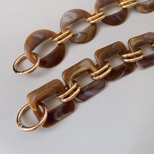 Catena Decorativa Vintage in Resina Acrilica Colorata con Metallo Contrastante, Fatta a Mano, Staccabile, Marrone, per Borse da Donna, Marca Bonie, 30cm - Product Image 1