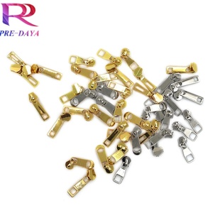 Glissière de <span class=keywords><strong>fermeture</strong></span> éclair en métal n°5, sans verrou, tête de <span class=keywords><strong>fermeture</strong></span> éclair en alliage de zinc, forte résistance à la torsion - Product Image 4