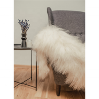Tapis en peau de mouton islandaise blanche naturelle à poils longs. Peau de mouton incroyable. Cuir de mouton. Tapis en peau de mouton. Tapis