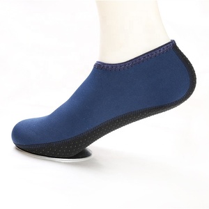 Calzini da Spiaggia e Piscina in Neoprene Antiscivolo ad Asciugatura Rapida 3mm 5mm, Calzini da Immersione a Piedi Nudi per Bambini e Adulti, Sicuri - Product Image 1