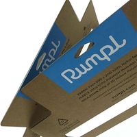 Étiquettes d'étiquettes de vêtements en papier kraft personnalisées PLT avec gaufrage et modèle de carte d'en-tête d'impression offset