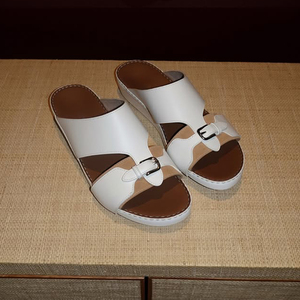 Sandalias SHIKOL para Hombre, Estilo Árabe, Cómodas, de Cuero Italiano, Venta al por Mayor de Fábrica, Originales de Oriente Medio - Product Image 1