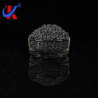 Granulés de PBT vierges noirs en fibres de carbone longues (LCF40, CF10, CF30) pour extrusion et injection