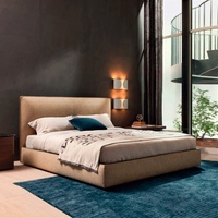 Lit moderne rembourré avec sommier plateforme, structure en fer, support à lattes en bois de manguier, rangement intégré, gris clair, taille Queen
