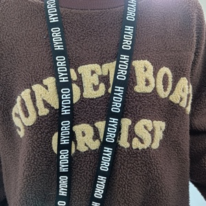 Cordón de algodón redondo plano con logotipo personalizado y texto impreso en serigrafía, con extremos de silicona, para sudaderas con capucha y chaquetas - Product Image 6