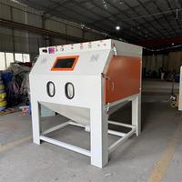 Cabine de sablage motorisée à commande PLC compacte pour l'élimination de la rouille et de la peinture sur pièces métalliques, préparation de surface par abrasion
