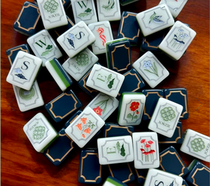 Exquises tuiles de mahjong américaines en acrylique pour la table du <span class=keywords><strong>mardi</strong></span>, style casino portable, comme tuiles de mahjong de Noël haut de gamme pour les amateurs de jeux - Product Image 2