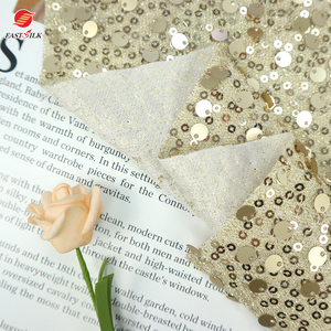 Giá tốt bán buôn rắn màu sắc Stretch Polyester lurexy <span class=keywords><strong>Spandex</strong></span> <span class=keywords><strong>sequin</strong></span> thêu giáng sinh vải cho Dresses - Product Image 4