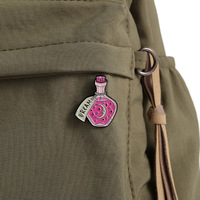 Broche de sorcière magique d'Halloween Potion magique de dessin animé mignon Épinglettes en émail Gard Broches de sac à dos