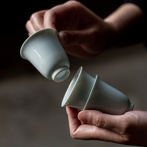 Ceramic <b>Teacup</b> Porcelain Cone Shape Antique Style Kung Fu Tea Set Single Cup Without Lid Afternoon Tea Use - Product Image 1
