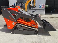 Chargeuse compacte sur chenilles JIAHE 1780 KG avec moteur diesel Kobota, capacité de 475 kg, entraînement sur chenilles, accessoires haute performance