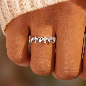 Anello T0699 Heart Eternity Band da Donna con Zirconia Cubica e Incastonatura a Pavé, Anelli di Fidanzamento alla Moda - Product Image 5