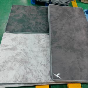 لوحة ماوس مخصصة كبيرة الحجم للألعاب بلون رمادي أسمنتي مصنوعة من المطاط الطبيعي الناعم المقاوم للماء - Product Image 4