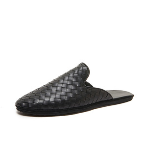 Chaussons en cuir tissés à la main pour hommes, demi-pantalon à semelle souple, style décontracté tendance, confortables pour les pieds, peuvent être portés - Product Image 5