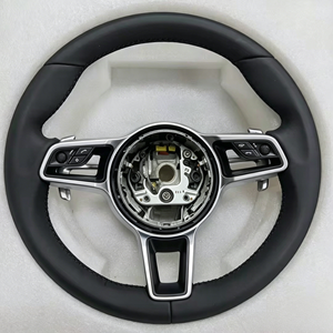 Volante Sportivo per <span class=keywords><strong>Porsche</strong></span> <span class=keywords><strong>918</strong></span> <span class=keywords><strong>Spyder</strong></span> e 718 GT4 RS con Finiture in Carbonio, Accessorio Auto Aftermarket Molto Richiesto - Product Image 4
