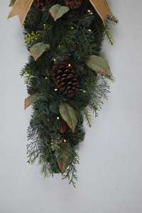 Good Quality Customized Teardrop Shaped Home Decors Christmas Swag <b>Door</b> Teardrop Garland Swag - Product Image 4