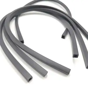 Joints d'extrusion en caoutchouc PVC EPDM NBR sIlicone personnalisés Bande d'étanchéité extrudée en caoutchouc pour porte de stockage en chambre froide