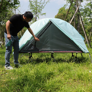 Cama de Campaña Plegable de Aluminio para 1 Persona con Toldo Impermeable para las 4 Estaciones, Cama Elevada Resistente para Acampar y Tienda de Campaña Impermeable - Product Image 1