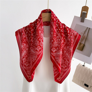 Écharpe fine en soie rose vif à imprimé carrosse avec coffret cadeau pour <span class=keywords><strong>mariage</strong></span> et remise de diplôme, idéale comme décoration ou étole - Product Image 4