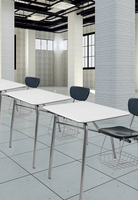 Chaises d'école modernes écologiques avec structure en acier et résistance aux intempéries pour usage extérieur et ensemble chaise-bureau intégré pour salle de sport