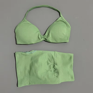 <span class=keywords><strong>Ropa</strong></span> Deportiva Mujer Transpirable, Conjunto Deportivo de Dos Piezas con Sujetador Deportivo Sin Costuras y Pantalones Cortos con Efecto Scrunch para Correr, Gimnasio y Yoga - Product Image 3