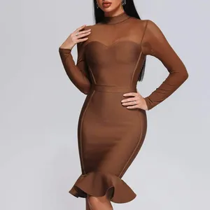 Fabricant de vêtements OEM personnalisé nouvelles femmes sirène moulante automne à manches longues marron Transparent Midi fête pansement robe élégante