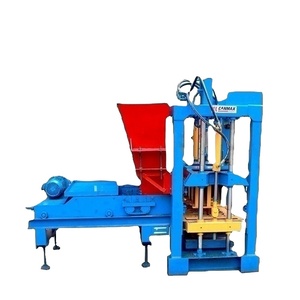 Máquina automática de fabricación de bloques de maquinaria comprimida de <span class=keywords><strong>6</strong></span> <span class=keywords><strong>agujeros</strong></span> de <span class=keywords><strong>ladrillo</strong></span> Btc en Kenia - Product Image 3