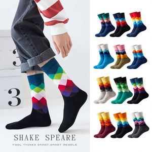 Ins Style Tube Female Supply Diamond Patterns Fashion Chaussettes à la mode en stock Vente en gros - Product Image 4