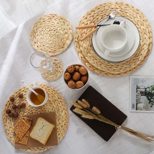 Wholesale Cheap Household Handmade Vietnam Water Hyacinth Thick Natural Table Round <strong>Linen</strong> Woven Rattan <strong>Placemats</strong> - Product Image 3