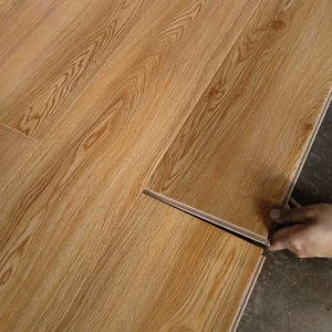 Mejor <span class=keywords><strong>Precio</strong></span> en Piso <span class=keywords><strong>Laminado</strong></span> de Madera Resistente al Agua, Ac4 <span class=keywords><strong>Ac5</strong></span>, 12mm 8mm, HDF Clase, Piso <span class=keywords><strong>Laminado</strong></span> de Alto Brillo - Product Image 6