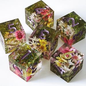 MINI PLANET Vente en gros de dés en résine Daisy personnalisés, faits à la main, 16 mm, 6 faces, pour jeux de rôle sur plateau, accessoires DND, cadeau - Product Image 2