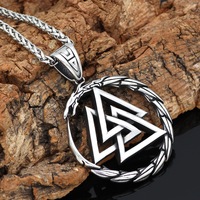 Collier Amulette Triple Triangle Viking Nordique Tendance, Design Vintage, Rune, Dragon en Acier Inoxydable pour Hommes et Femmes