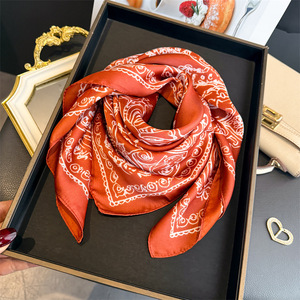 <span class=keywords><strong>Foulard</strong></span> Carré Vintage Orange Effet <span class=keywords><strong>Soie</strong></span> Paisley pour <span class=keywords><strong>Femme</strong></span>, Bandana Rétro, Écharpe <span class=keywords><strong>en</strong></span> <span class=keywords><strong>Soie</strong></span> Satinée pour Cheveux 70x70cm OEM/ODM - Product Image 1